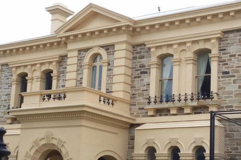 Adelaide Walking Tour: Hills, Squares And Parklands - Accommodation Australia 4