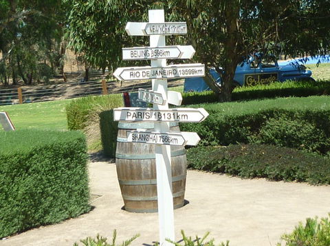 Adelaide Super Saver: Adelaide City Sightseeing Tour Plus Barossa Valley And Hahndorf Tour - Accommodation Australia 4