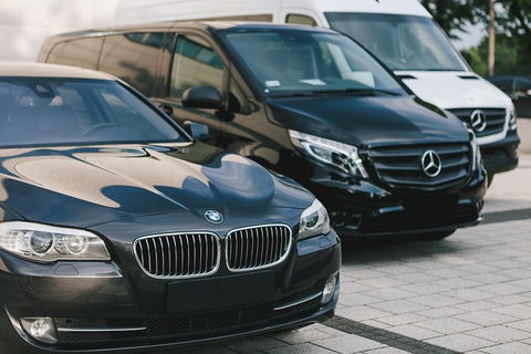 Adelaide Airport To Hotel Round-Trip Private Business Transfer - Accommodation Australia 0