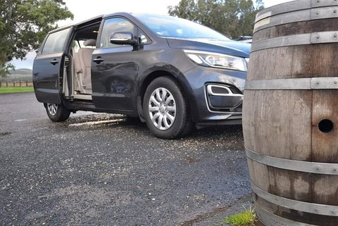 Minibus Winery Custom Tour (up To 7 People) - Accommodation Australia 0