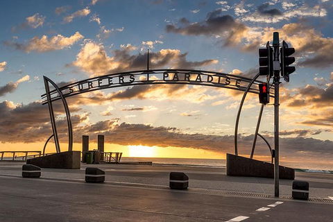Green Cabs Surfers Paradise Tours - Australia Shopping 2