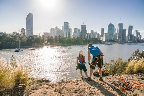Abseiling The Kangaroo Point Cliffs In Brisbane - Accommodation Australia 4