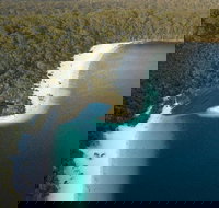 Pack-free Camping Lake McKenzie Central Hike - 2 Days - Local Tourism