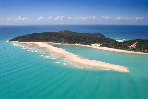 Rainbow Beach Surf Lesson Australia\'s Longest Wave 4X4 Adventure - Local Tourism 4