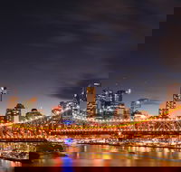 Brisbane Airport to and from Brisbane CBD for 7 ppl - Local Tourism