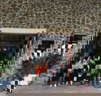 Sirromet Winery All inclusive Lunch  Lurleens Tour Tastings and Transfers - Local Tourism