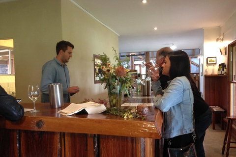 Hunter Valley Private Tour Including Wine, Chocolate, Cheese, Vodka, Gin Tasting - Australia Shopping 19