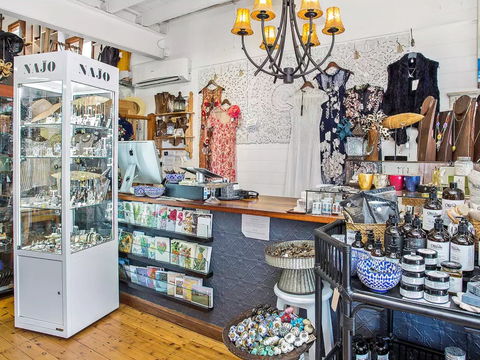 Bombo Clothing Co And The Bombo Gallery - Accommodation Australia 0