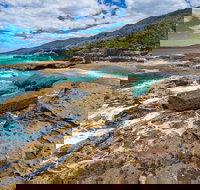 Singing Stones Beach - Local Tourism