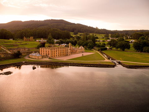 Hobart And South - Accommodation Australia 1