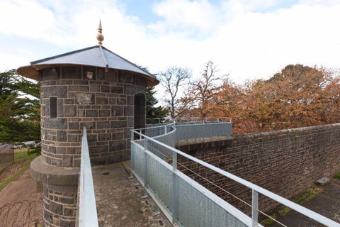 J Ward, Ararat's Old Gaol And Lunatic Asylum - Local Tourism 1