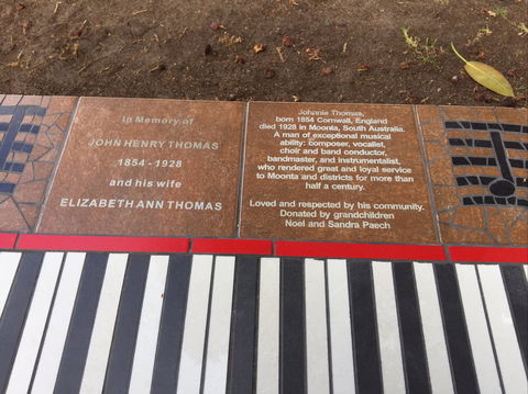 Piano Park Bench, Moonta - Accommodation Australia 1