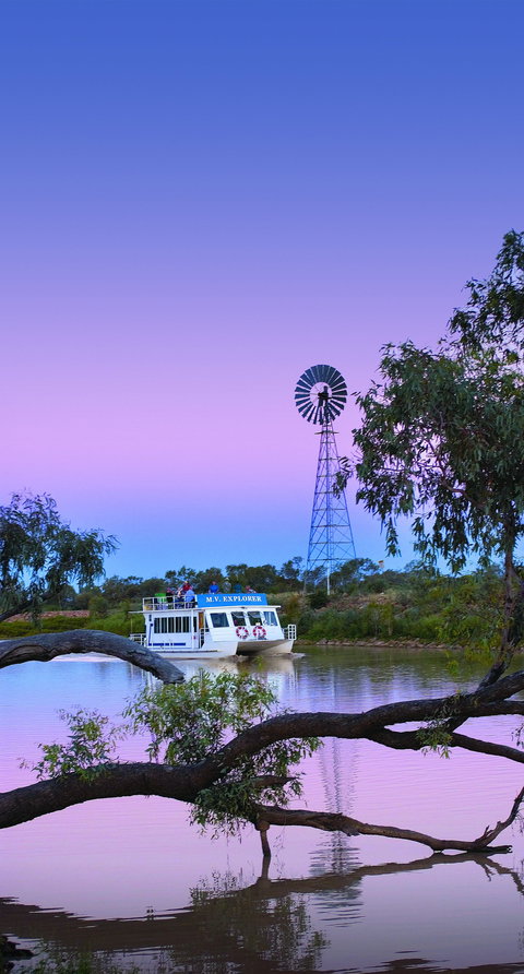 Thomson River, Longreach - Local Tourism 1