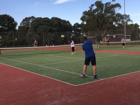 Crookwell Tennis Courts - Bed n Breakfasts 1