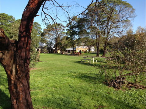 HIRL Hamilton Institute Of Rural Learning - Accommodation Australia 2