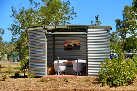 Julia Creek Artesian Baths - Accommodation Australia 0
