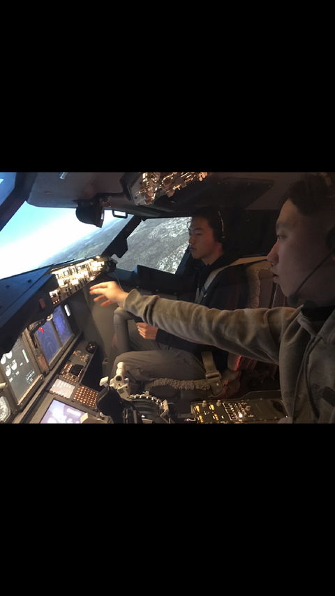 SIM737 Flight Simulator Hobart - Local Tourism 1