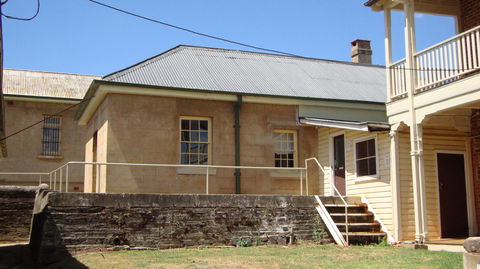 The Old Gundagai Gaol - Accommodation Australia 1