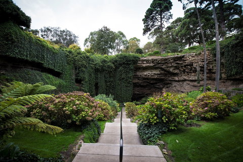 Umpherston Sinkhole - Bed n Breakfasts 2