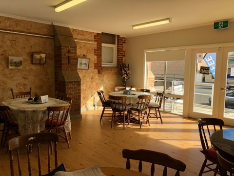 Anglican Community Cafe, Limestone Art Gallery & Cornish Garden - Accommodation Australia 2