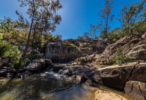 Crows Nest Falls - Local Tourism 0