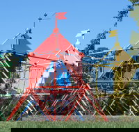 Fadden Pines Playground - Accommodation Australia