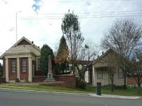 Gresford - Accommodation Australia 2