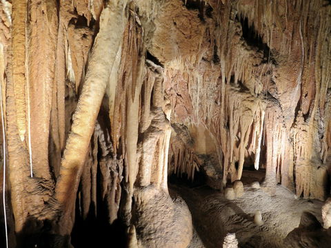 Jillabenan Cave - Accommodation Australia 0