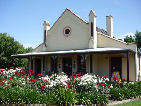 Quondong Cottage - Australia Shopping 2