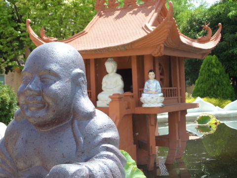 Sakyamuni Buddhist Centre/Van Hanh Monastery - Accommodation Australia 1