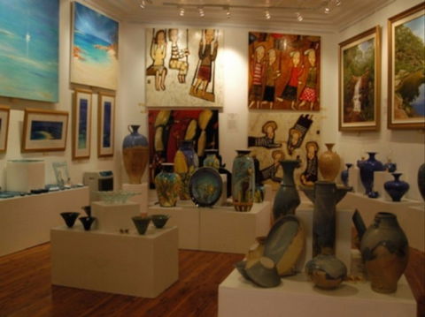 Articles Fine Art Gallery - Accommodation Australia 0