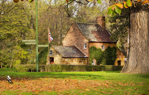 Cooks' Cottage - Accommodation Australia 0
