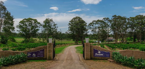 Moorebank Vineyard - Local Tourism 0