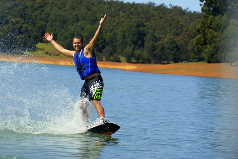 Waroona Dam - Accommodation Australia 2