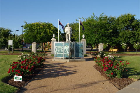 WW1 Memorial Park - Accommodation Australia 0