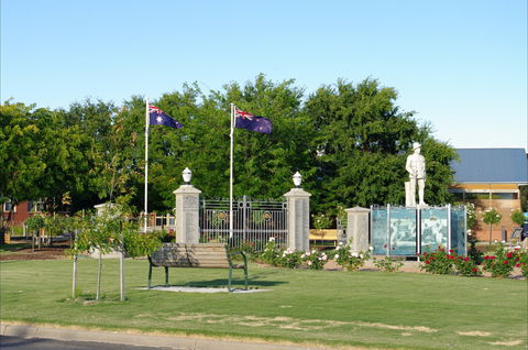 WW1 Memorial Park - Accommodation Australia 1
