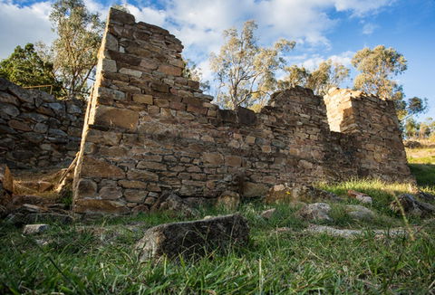 Adelong Falls Gold Mill Ruins - Accommodation Australia 2