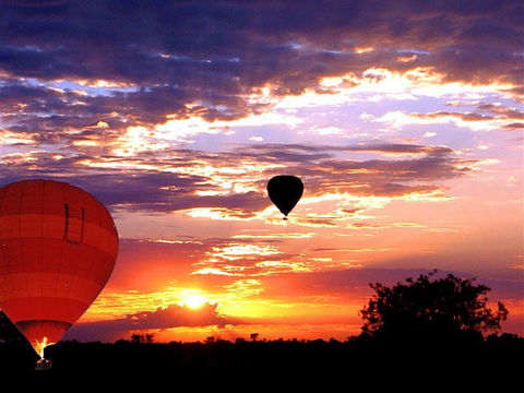 Alice Springs And Surrounds - Accommodation Australia 2
