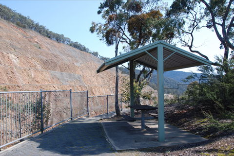 Dartmouth Dam Wall Picnic Area - Accommodation Australia 1