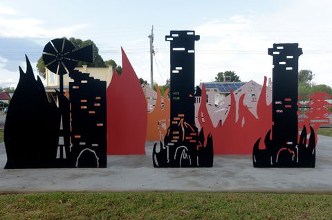 Lyrics, Landscapes And Lintels - Leeton Public Art Trail - Bed n Breakfasts 1