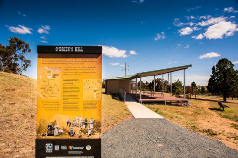 O'Brien's Hill - Accommodation Australia 2