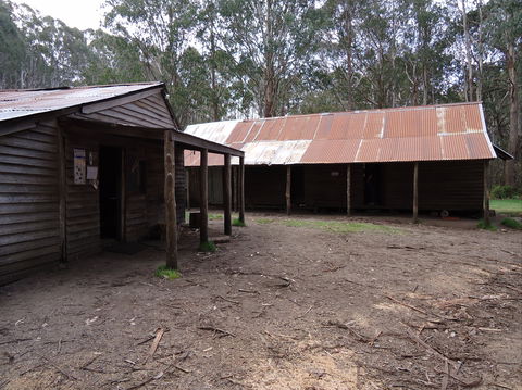 Razorback Hut - Accommodation Australia 0