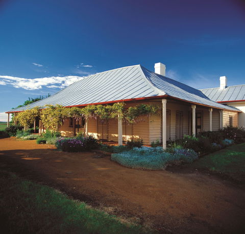 Cooma Cottage - Accommodation Australia 0