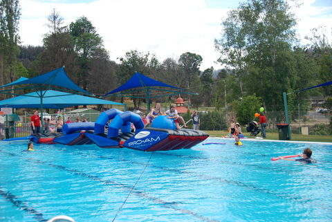 Marysville Outdoor Swimming Pool - Local Tourism 1