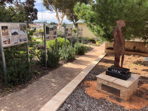 Moonta Area School Memorial Trail - Accommodation Australia 0