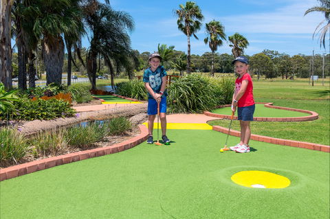 Port Macquarie Driving Range And Mini Golf - Accommodation Australia 2