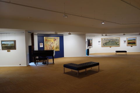 Stanthorpe Regional Art Gallery - Accommodation Australia 1