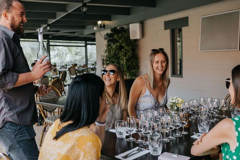 Hunter Valley Premium Food & Drink Pairing Tour - Local Tourism 4
