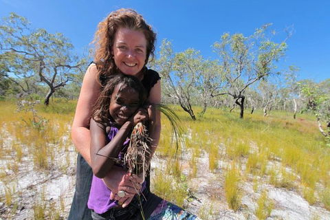 Gay-Wu Woman\'s 5 Day Yolngu Homeland Tour - Accommodation Australia 0