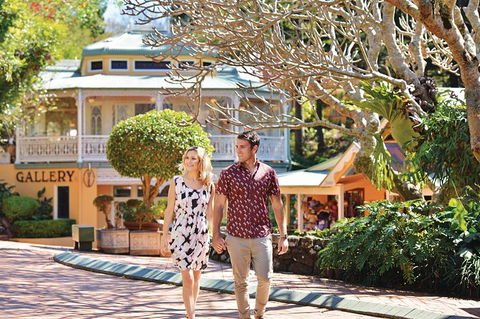 Scenic Food & Wine Tour Inc. Lunch, Cheese, Wine & Chocolate - Accommodation Australia 11